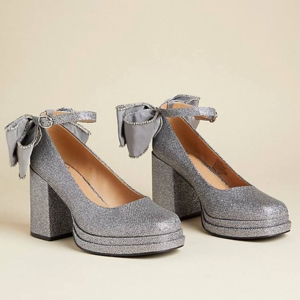 Betsey Johnson Sz 8w Heel